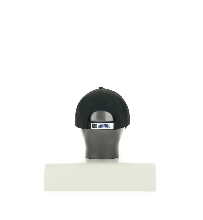 Cappello con visiera