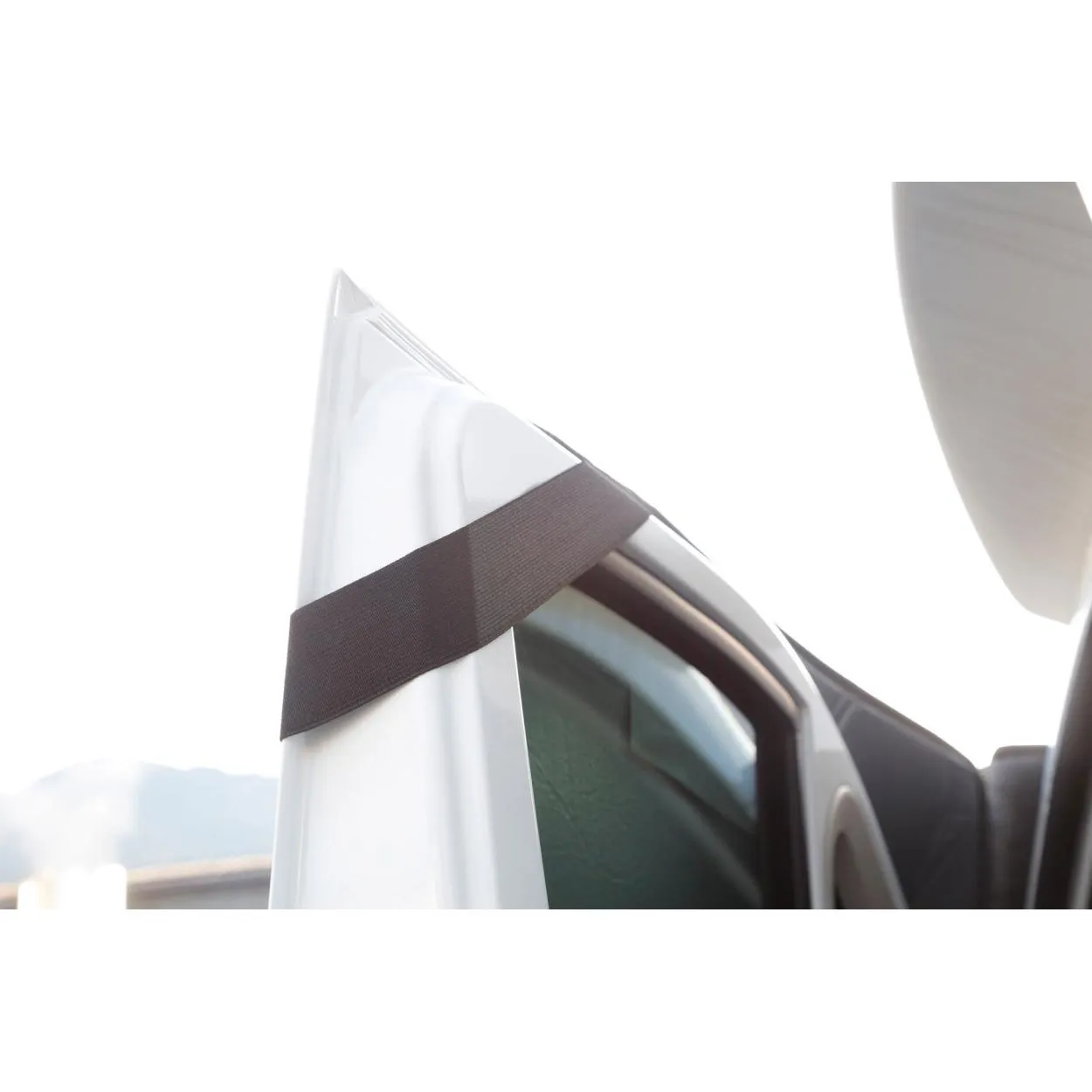 Copertura e oscurante termico per Ford Transit CLI-MATS SPLIT Brunner
