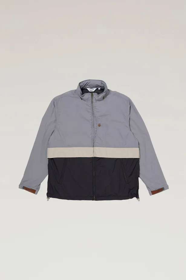 Giacca in nylon Ripstop con cappuccio richiudibile                                                                              