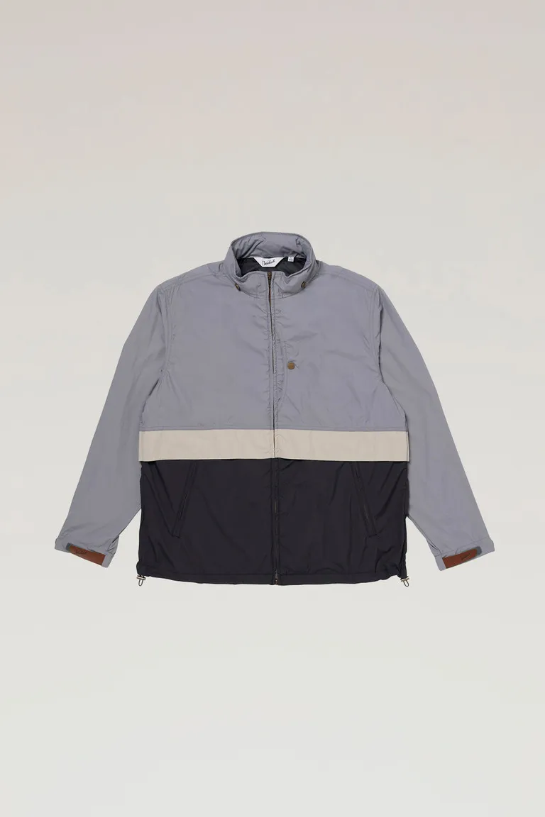 Giacca in nylon Ripstop con cappuccio richiudibile                                                                              