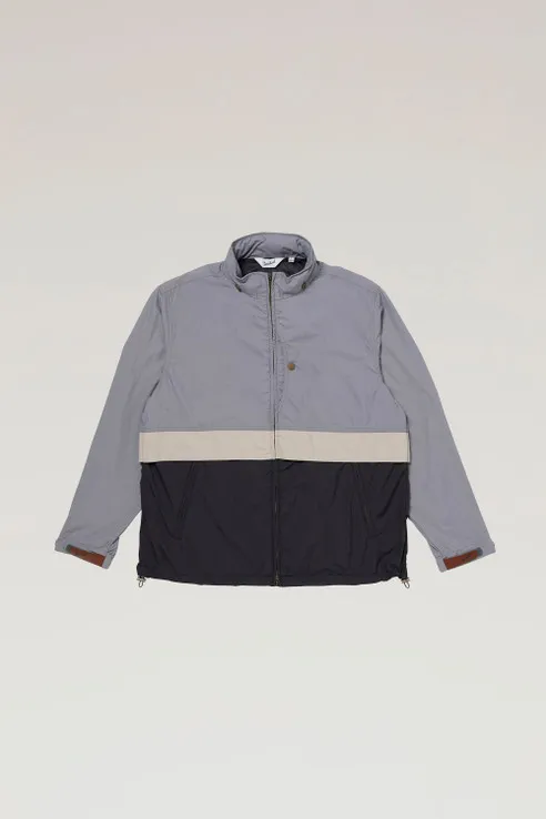 Giacca in nylon Ripstop con cappuccio richiudibile                                                                              