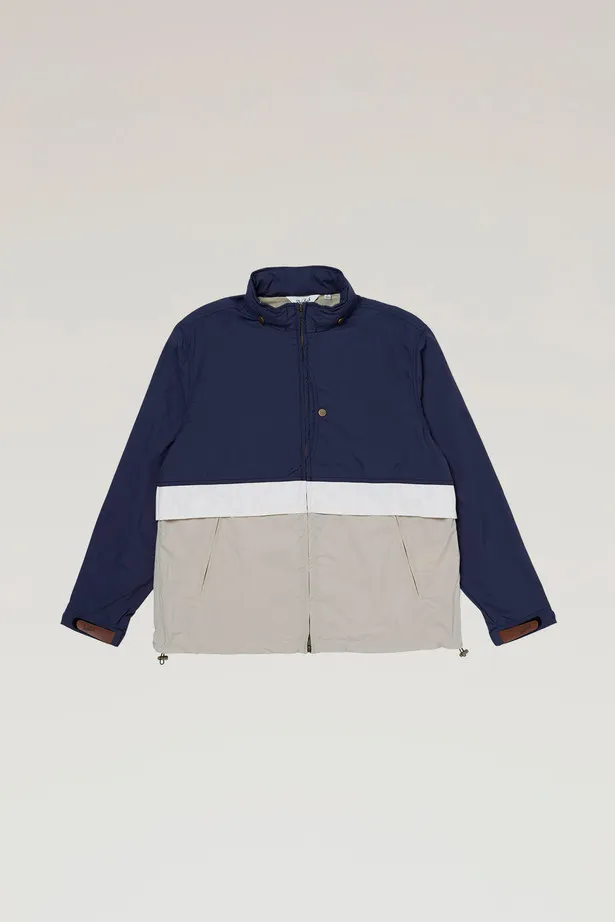 Giacca in nylon Ripstop con cappuccio richiudibile                                                                              