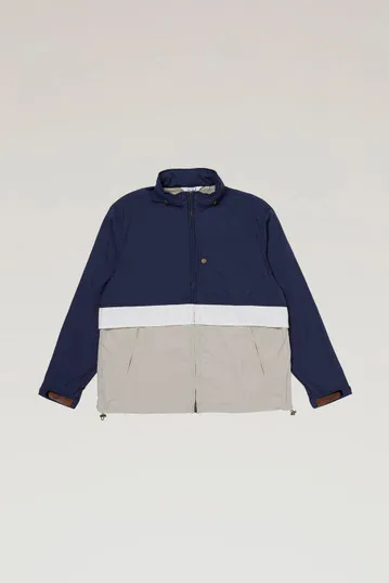 Giacca in nylon Ripstop con cappuccio richiudibile                                                                              