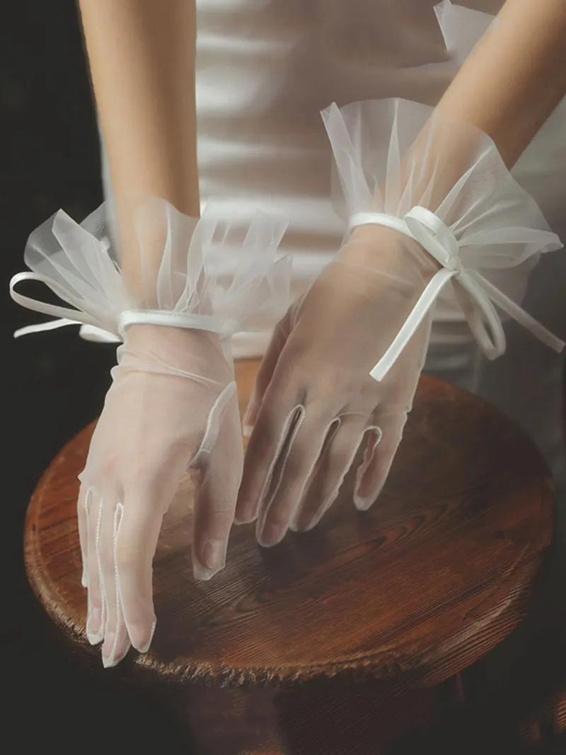 Guanti da sposa semplici con fiocchetto di raso