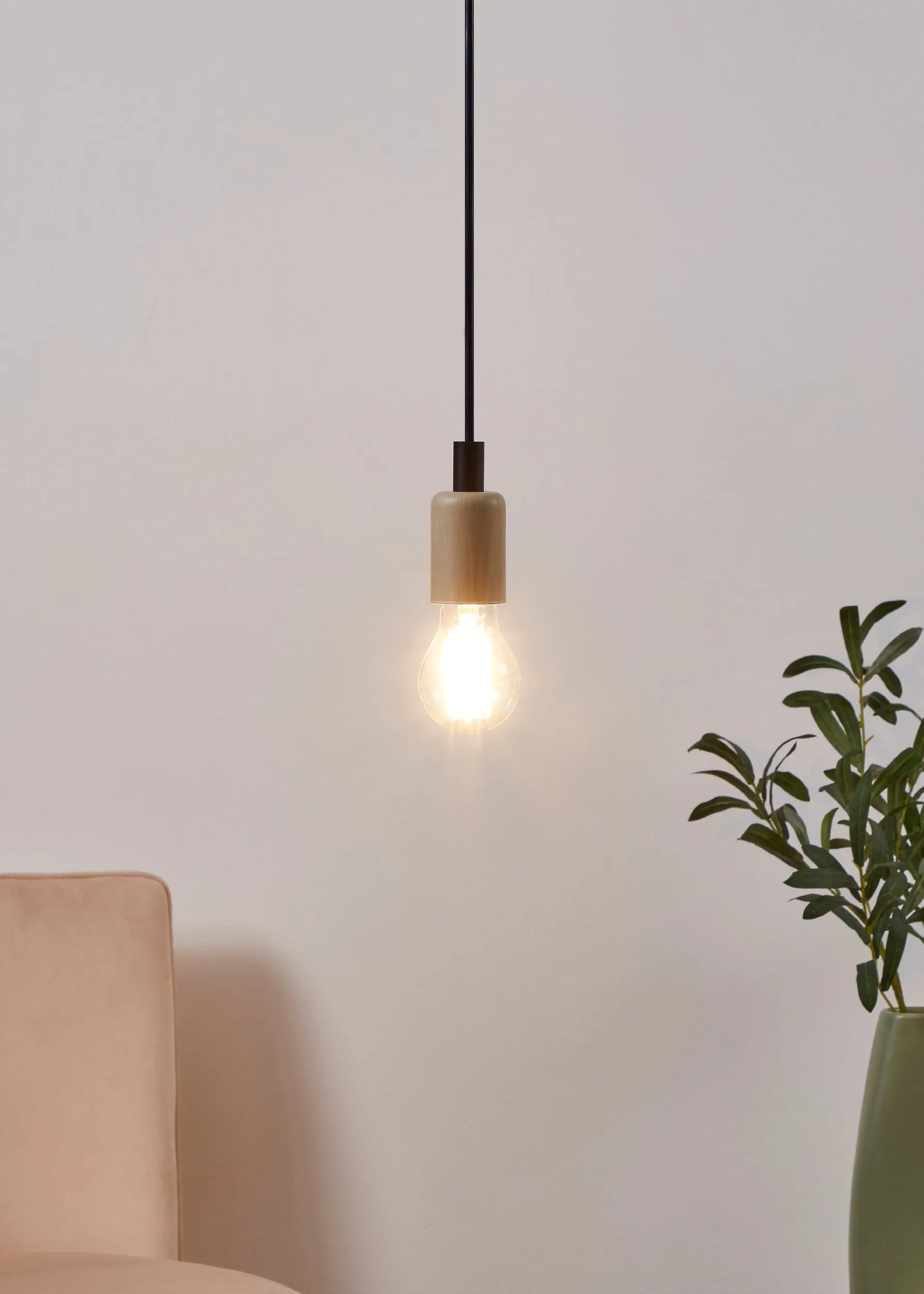 LED Lampadine E27 7.3W 2700K bianco caldo 806lm
