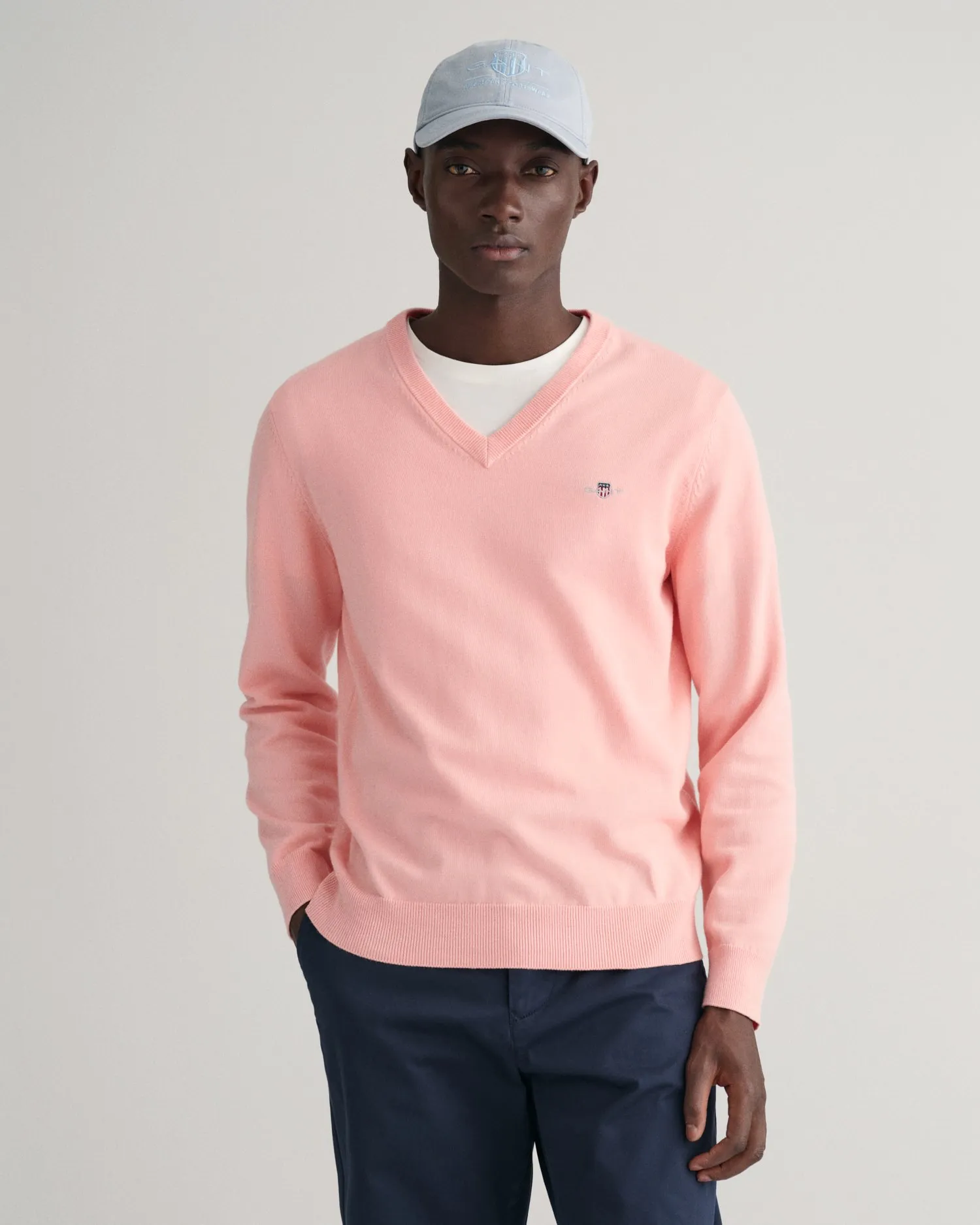 Maglia in cotone con scollo a V classico