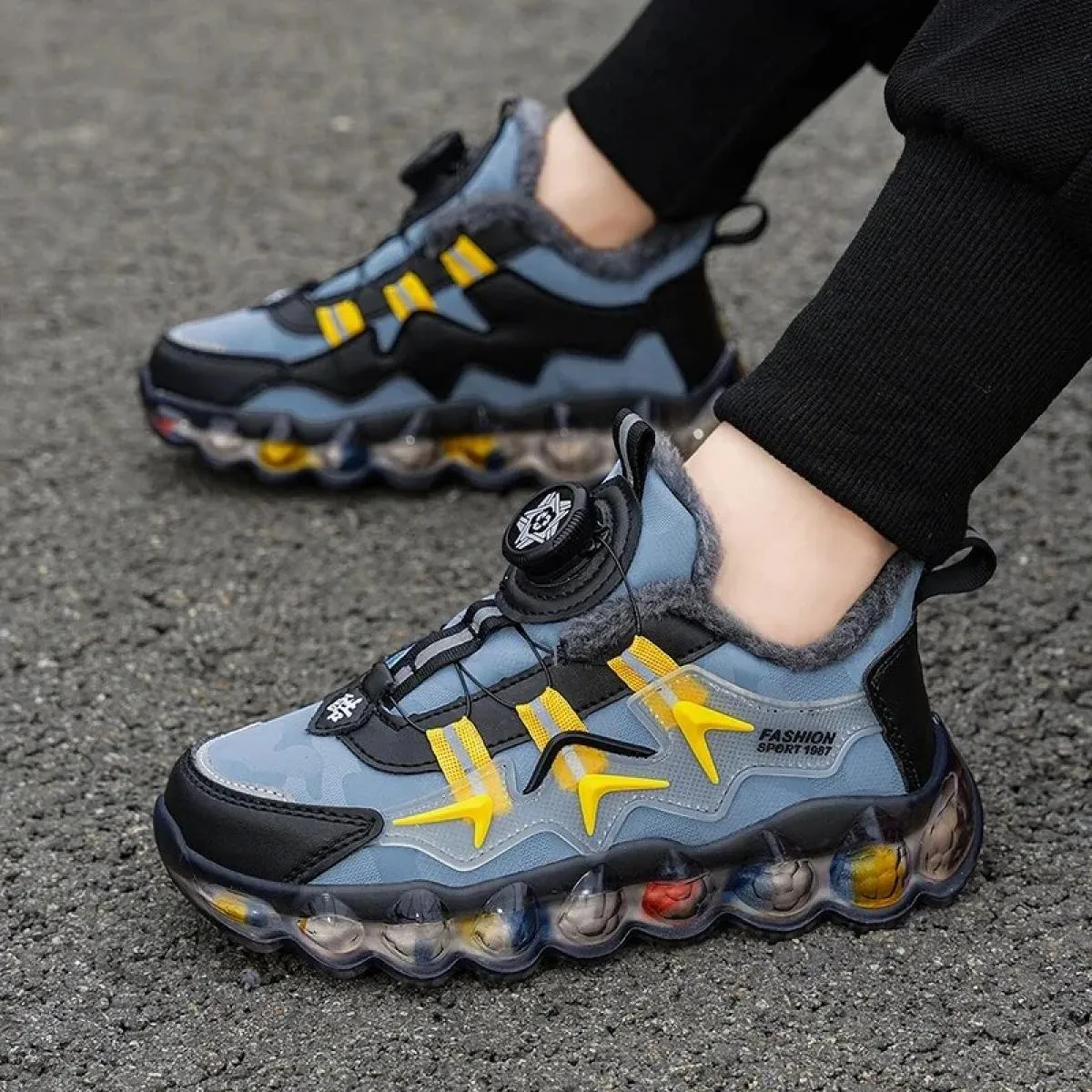 Nuove scarpe sportive da trekking Sneaker invernale per bambini per ragazzo Plus Cotone Mantieni caldo Antiscivolo Resistente Le