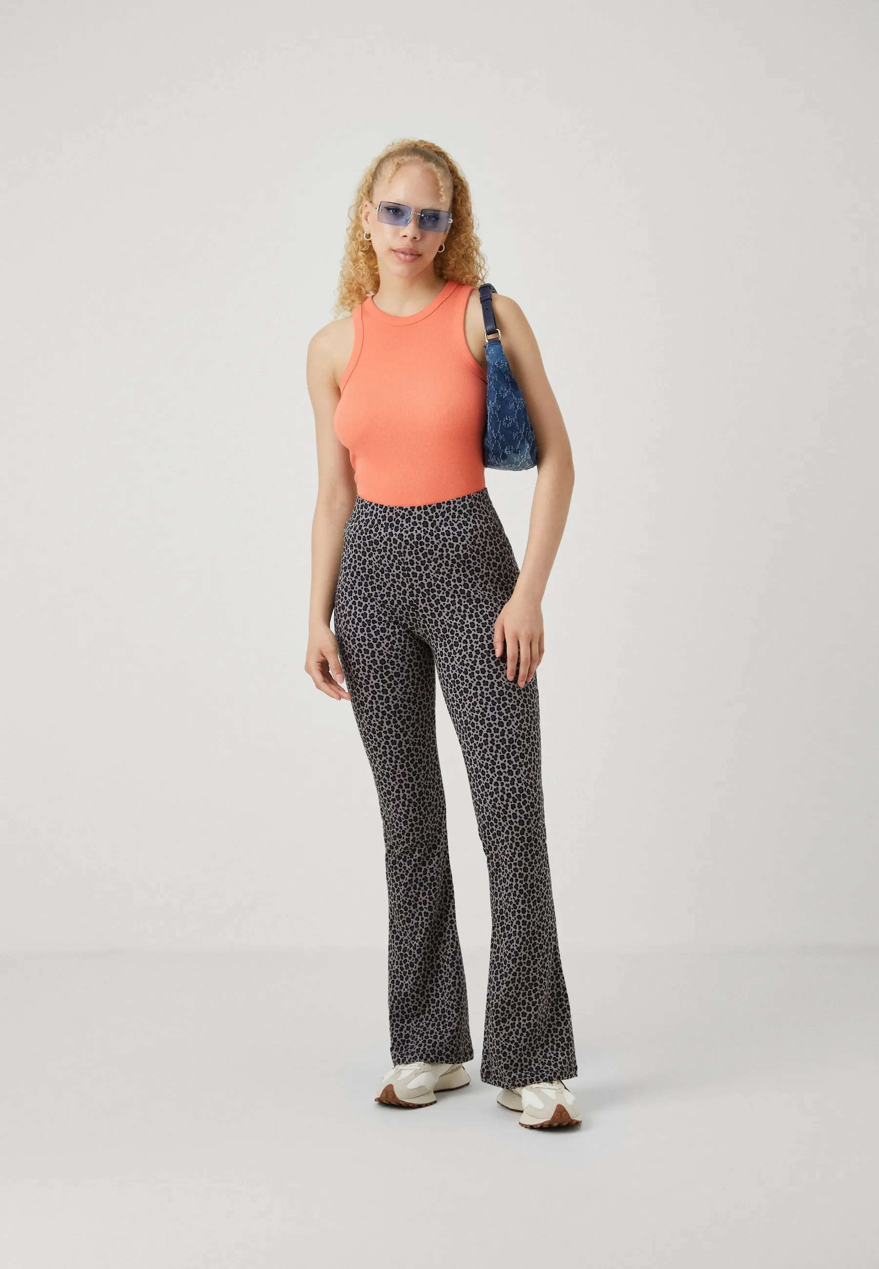 ONLLIVE LOVE FLARED  - Pantaloni