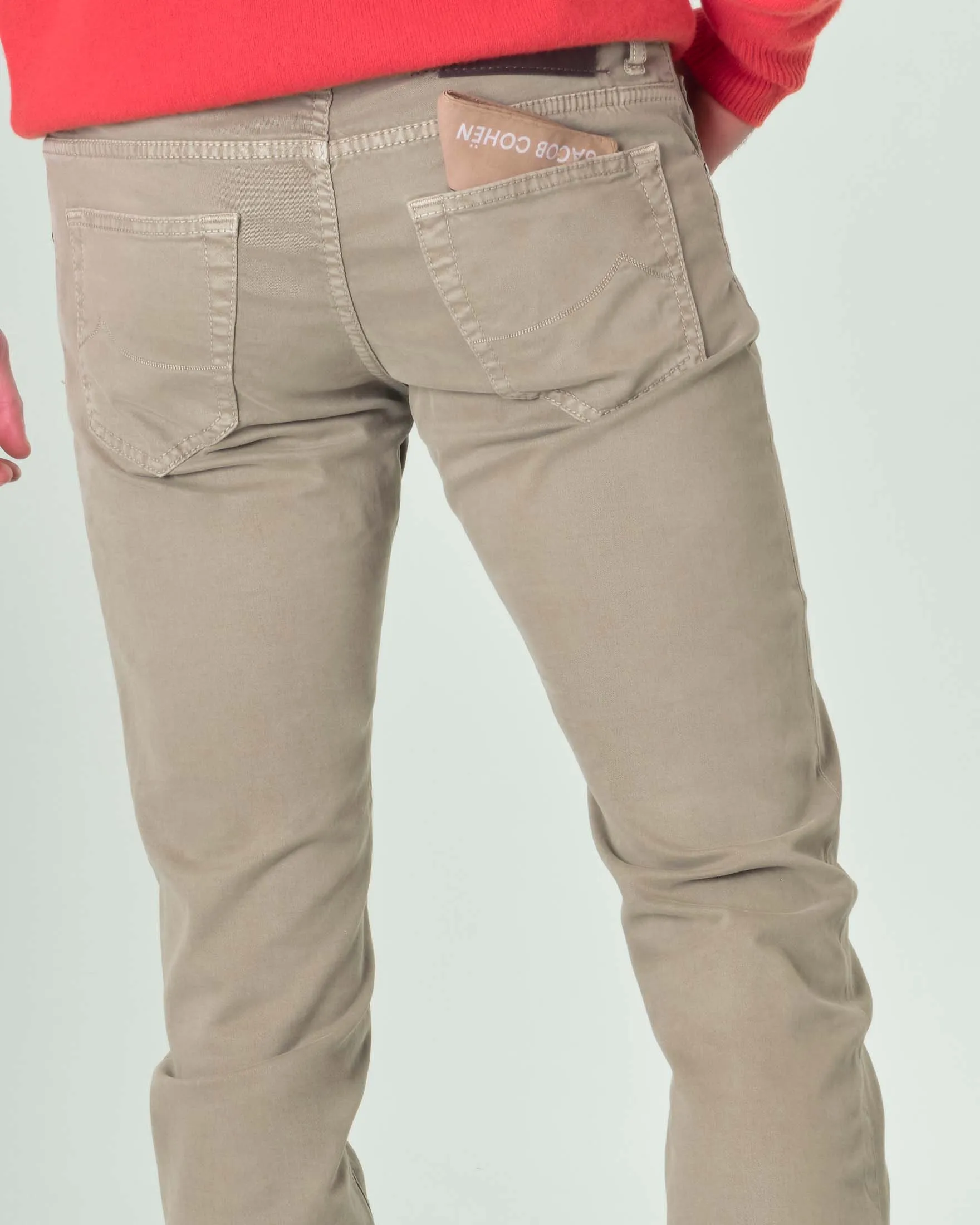 Pantalone cinque tasche color sabbia in gabardina di cotone stretch