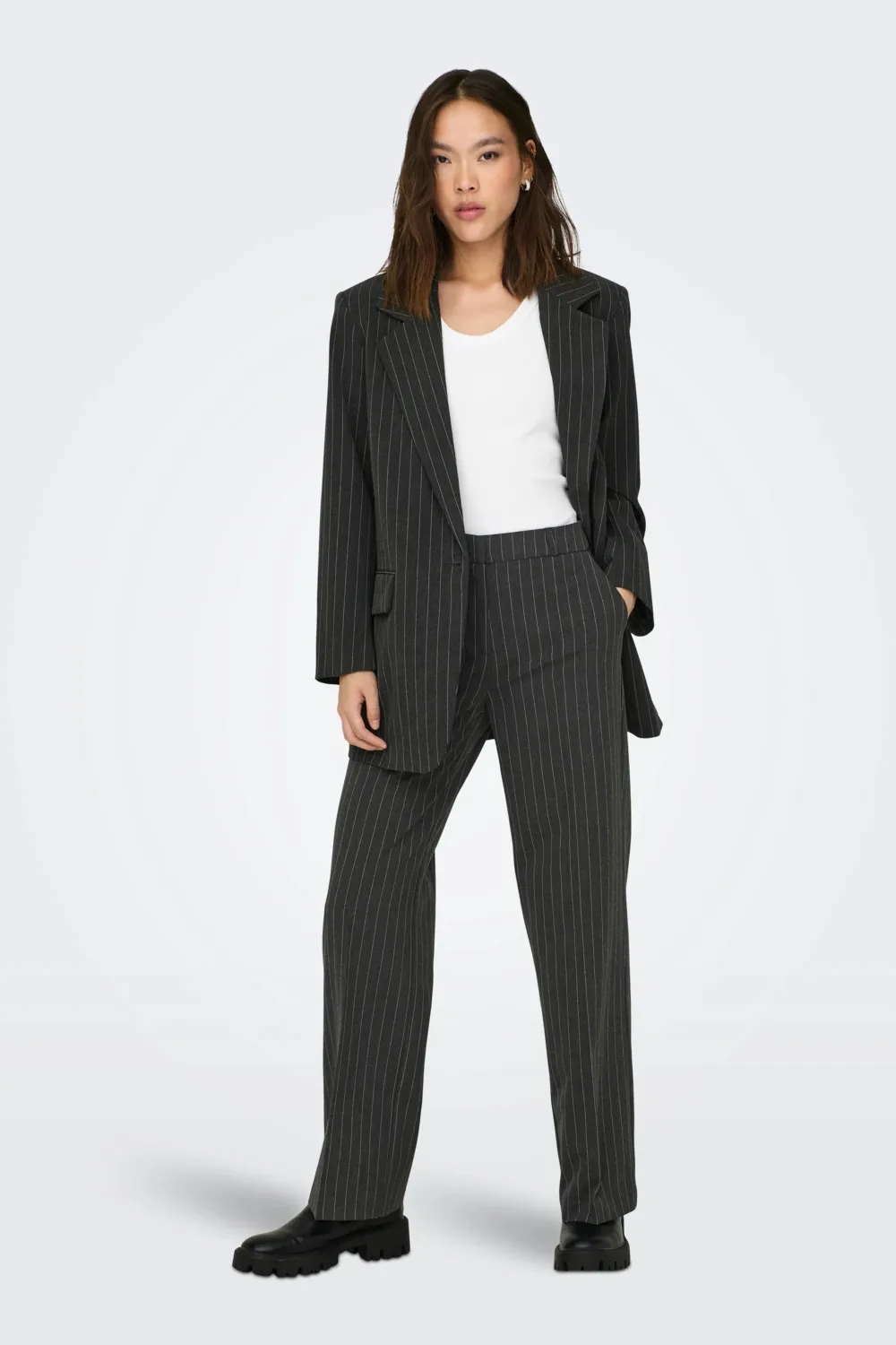 Pantaloni regular Only ONLBRIE MW STRAIGHT PINST PANT TLR Grigio Scuro
