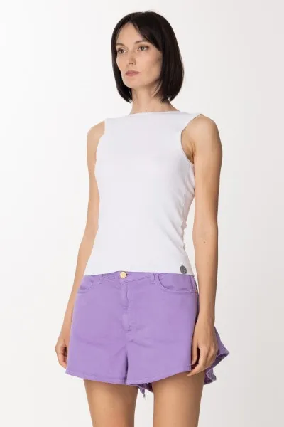 Top a canotta con scollo su retro e gioiello Bianco